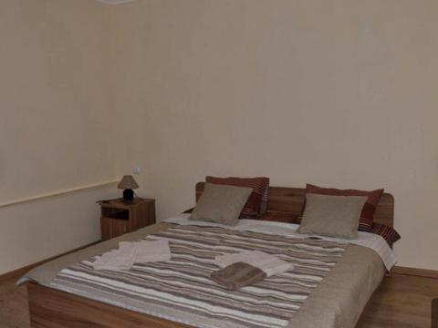 комерційна за адресою Карпатська вул., 178