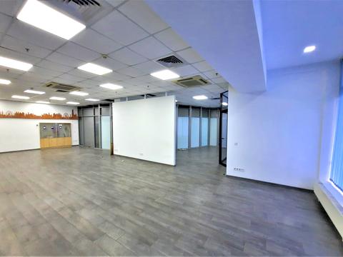 комерційна за адресою Богдана Хмельницького вул., 24