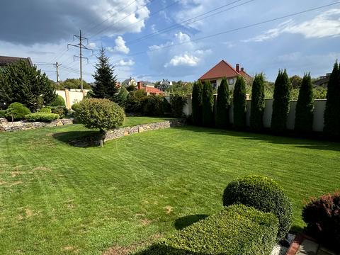 будинок за адресою Золотиста вул.