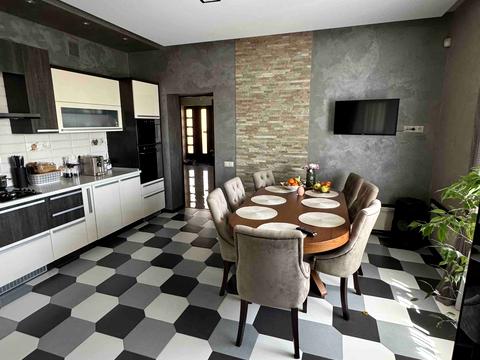 будинок за адресою Золотиста вул.