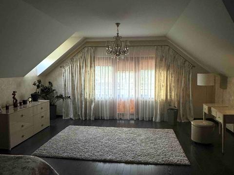 будинок за адресою Золотиста вул.