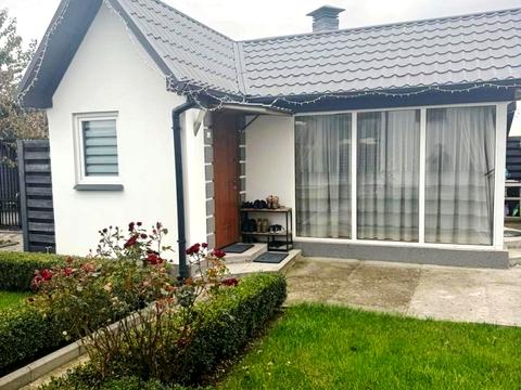 будинок за адресою Озерна