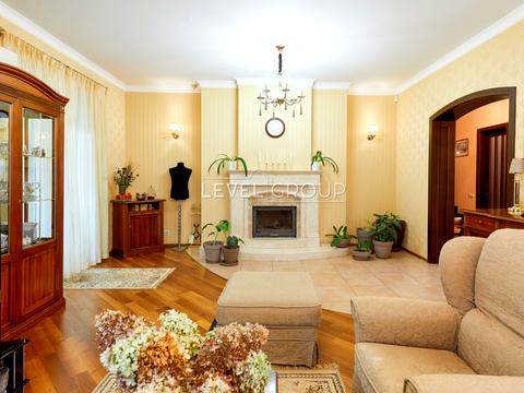 будинок за адресою Петра Сагайдачного вул.