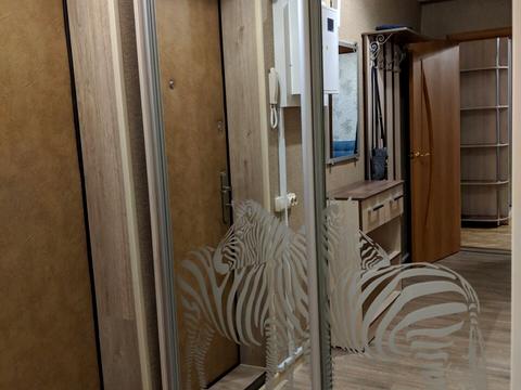 квартира за адресою Героїв полку "Азов" вул. (Маршала Малиновського), 25-А