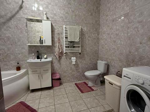 будинок за адресою с. Рясне-Руське, Лесі Українки, 24