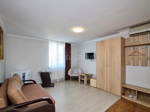 комерційна за адресою Велика Кільцева вул., 100