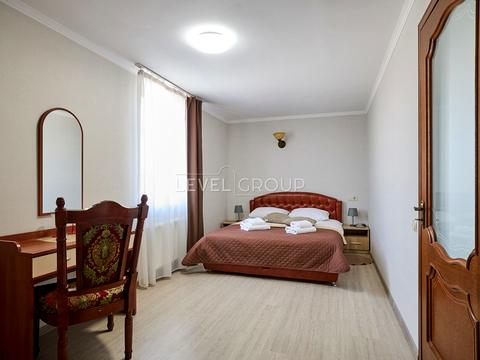 комерційна за адресою Велика Кільцева вул., 100