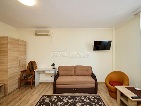 комерційна за адресою Велика Кільцева вул., 100