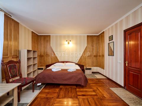 комерційна за адресою Велика Кільцева вул., 100