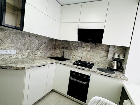 квартира за адресою Усп-Троїцька, 45