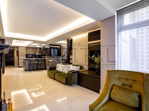 квартира за адресою Дніпровська набережна вул., 1