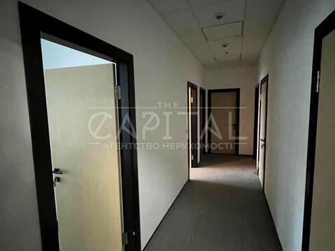 комерційна за адресою Болсуновська вул. (Сергія Струтинського), 13