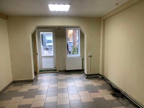 комерційна за адресою Василя Стуса вул., 13Б