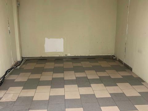 комерційна за адресою Василя Стуса вул., 13Б