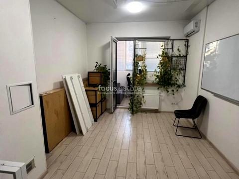 комерційна за адресою Андрія Верхогляда вул. (Михайла Драгомирова), 2-А