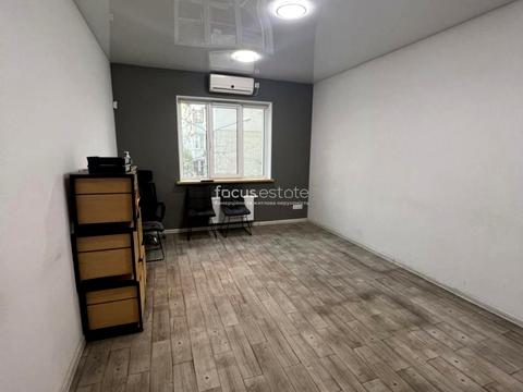 комерційна за адресою Андрія Верхогляда вул. (Михайла Драгомирова), 2-А