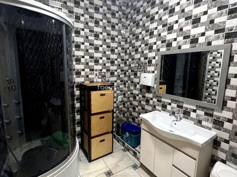 комерційна за адресою Андрія Верхогляда вул. (Михайла Драгомирова), 2-А