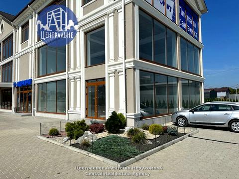 комерційна за адресою Хотинська вул., 39в