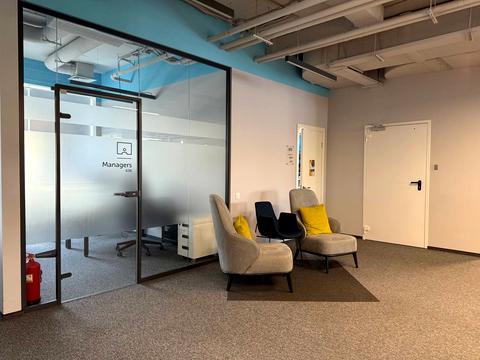 комерційна за адресою Сім'ї Прахових вул. (Гайдара), 50