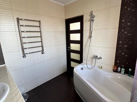 дом по адресу Романа Шухевича ул.