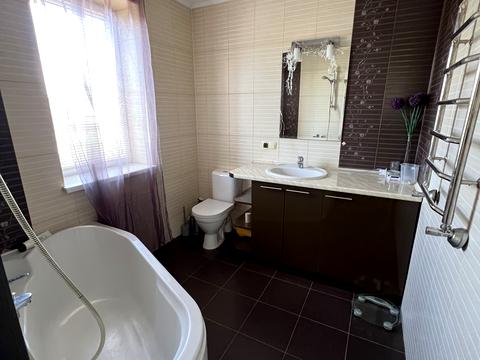 дом по адресу Романа Шухевича ул.