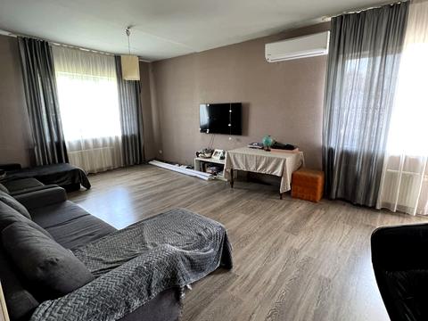 дом по адресу Романа Шухевича ул.