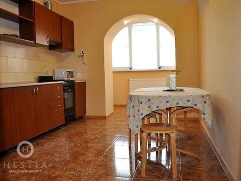 квартира за адресою Зодчих вул., 4