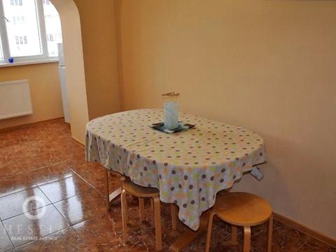 квартира за адресою Зодчих вул., 4