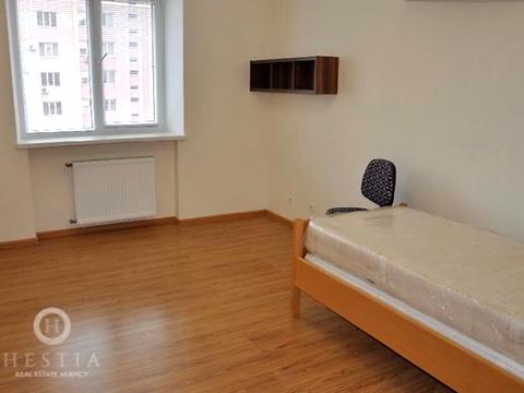 квартира за адресою Зодчих вул., 4