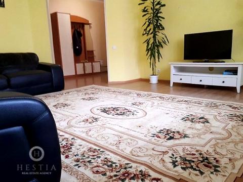 квартира за адресою Зодчих вул., 4