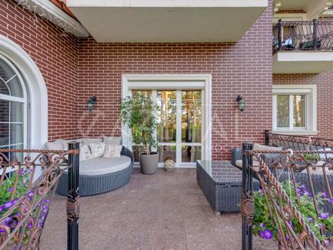 будинок за адресою с. Козин, Партизанська вул.