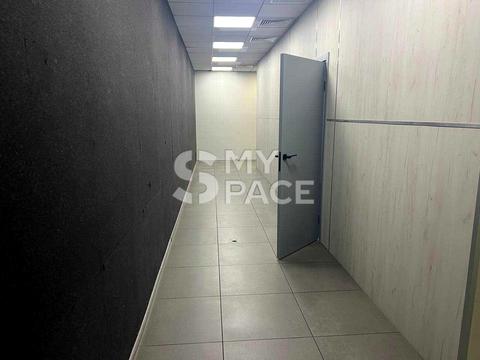 комерційна за адресою Євгена Сверстюка вул. (Марини Раскової), 2-А