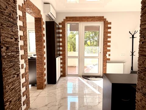 комерційна за адресою Ясинуватський пров., 11