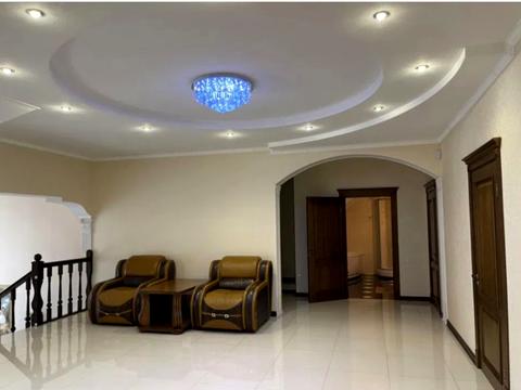 будинок за адресою Центральна