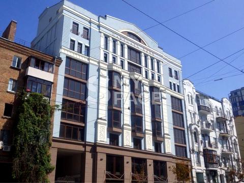 комерційна за адресою Саксаганського вул., 80