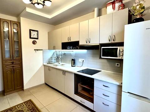 квартира за адресою Зарічна вул., 4