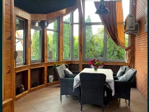 будинок за адресою Центральна вул.