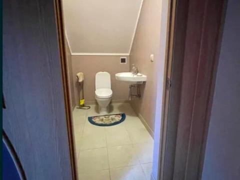 будинок за адресою Центральна вул.