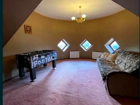 будинок за адресою Центральна вул.