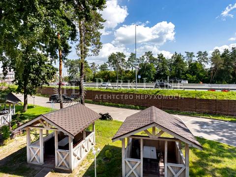 комерційна за адресою Звенигородська вул., 173