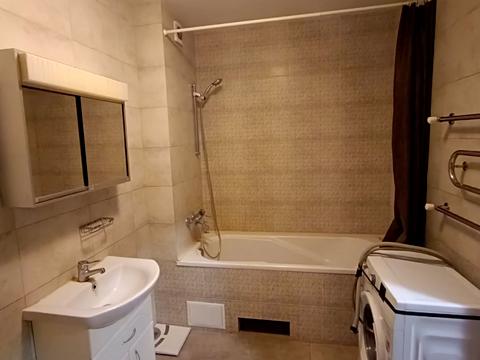 квартира по адресу О. Кобилянської, 5