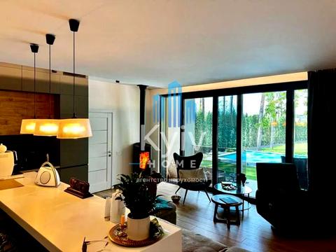 дом по адресу Тиханська