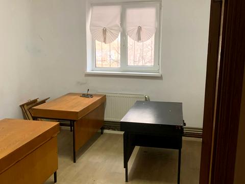 комерційна за адресою Василя Стуса вул., 13Б