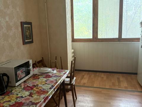 квартира за адресою Анни Ахматової вул., 13-Б