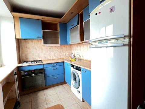 квартира за адресою Гімназійна набережна вул. (Червоношкільна набережна), 26