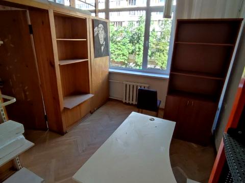 комерційна за адресою Богдана Гаврилишина вул. (Ванди Василевської), 7