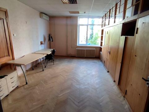 комерційна за адресою Богдана Гаврилишина вул. (Ванди Василевської), 7