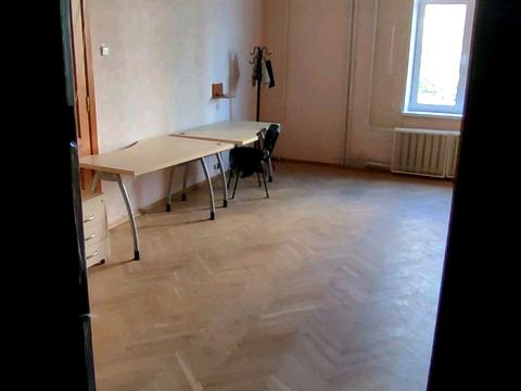 комерційна за адресою Богдана Гаврилишина вул. (Ванди Василевської), 7