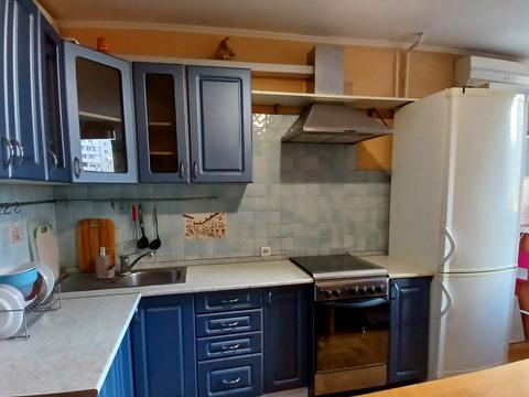 квартира за адресою Анни Ахматової вул., 11