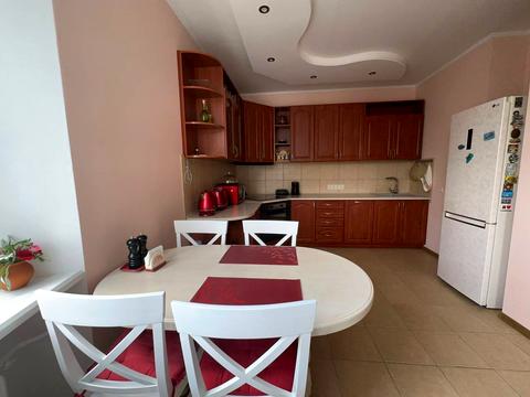 квартира за адресою Миколи Бажана просп., 10